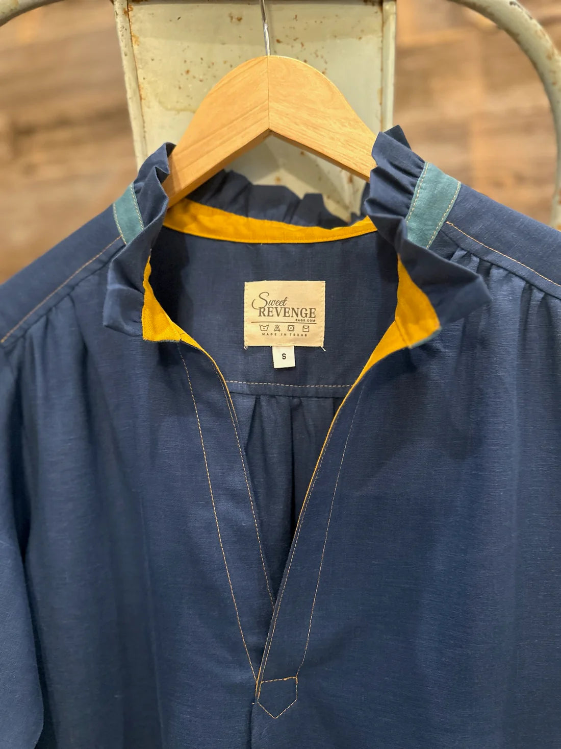 Color Block Ruffle Neck Shirt - Navy