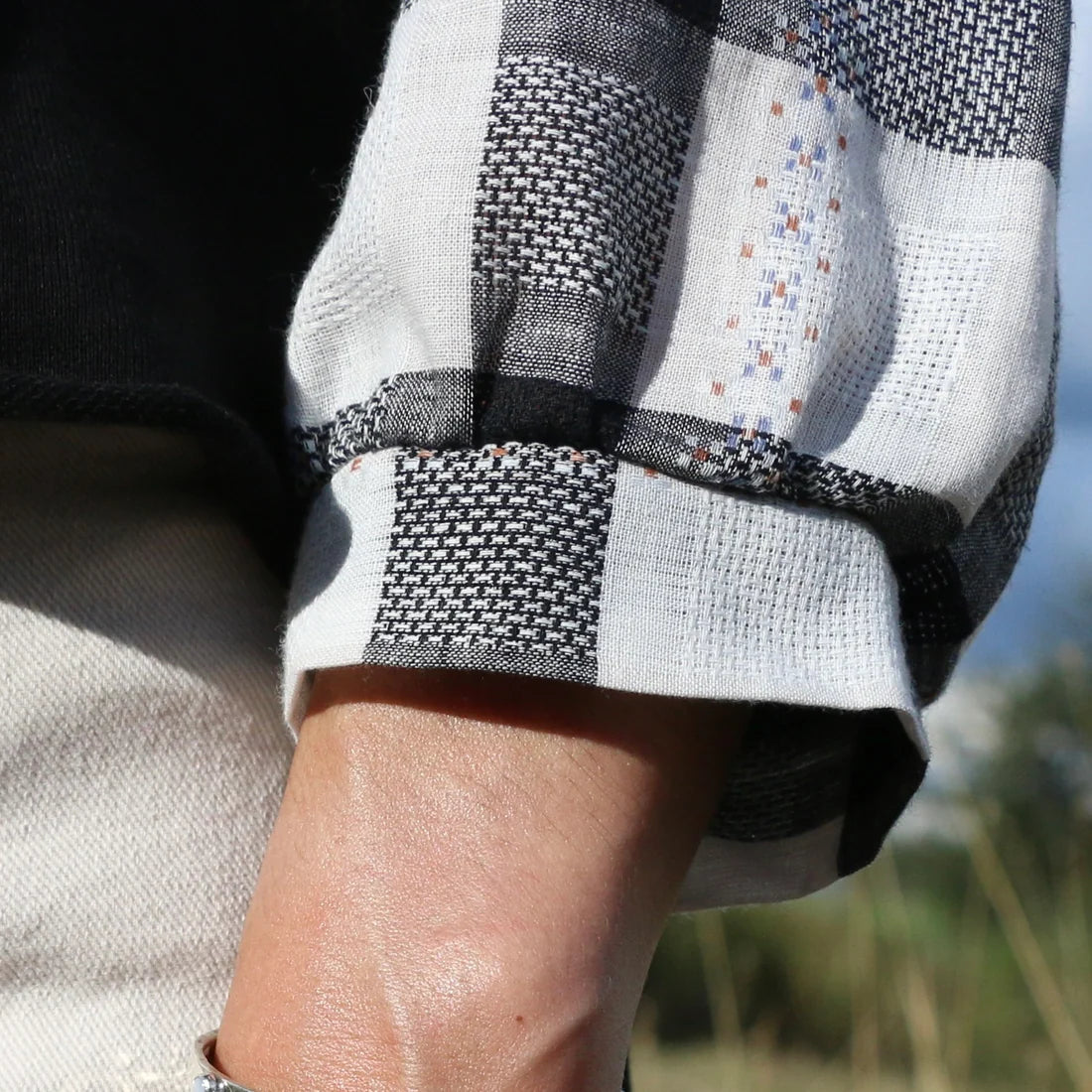Knit Top with Puff Sleeve - Black Plaid